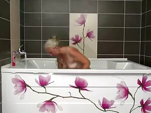 سابرینا بانک fucks د ...